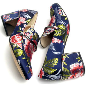 Kenneth Cole New York Womens Daphne 6M